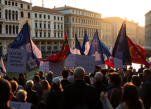 nozze di bezos a venezia lopposizione si mobilita 1750349927